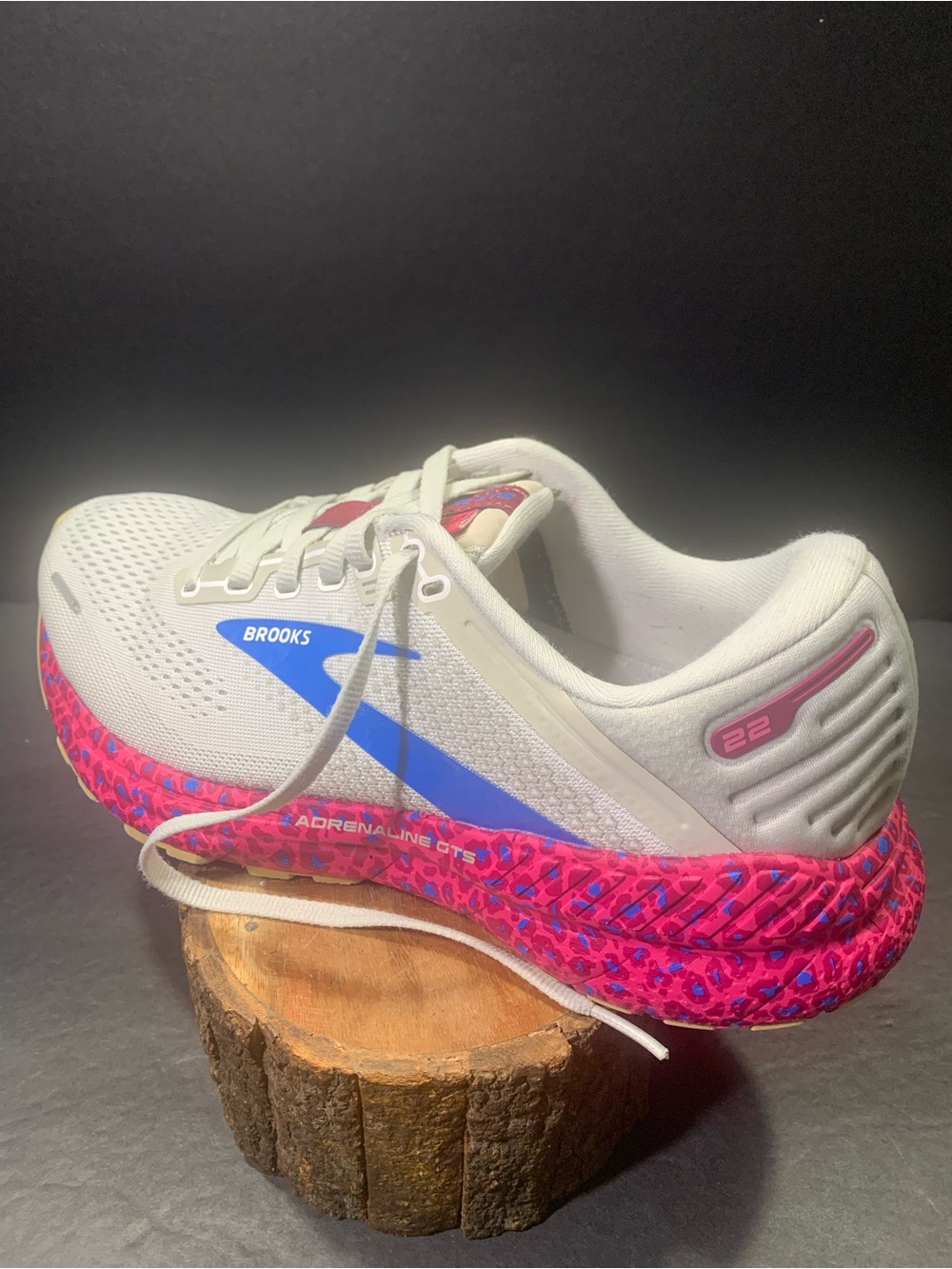 Brooks Adrenaline 22 GTS Women’s Running Walking Sneakers Shoe Size- 8.5 - Picture 2 of 10